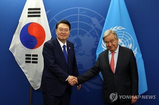 Yoon, U.N. chief discuss N. Korea, Ukraine