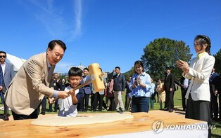 황태포·곶감·은갈치 구입한 尹대통령 "넉넉한 명절 되세요"