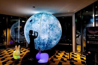 "롯데월드타워에서 보름달 만나세요"…한가위 행사 '풍성'