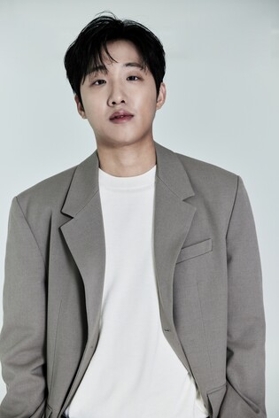 '화란' 홍사빈 "송중기보다 먼저 나오는 내 이름…무섭더라"