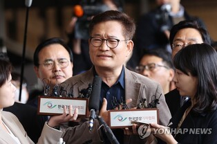 (LEAD) Home of ex-DP leader Song raided over cash-for-votes scandal