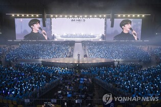 '피켓팅' 만큼 치열해진 공연장 잡기…콜드플레이도 못 온다