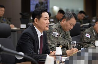 (LEAD) New defense minister vows to sternly respond to N.K. threats, bolster alliance with U.S.