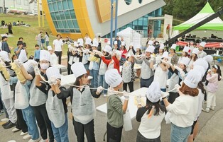 [픽! 임실] "치즈 맛보고 국화 향기에 취하고"