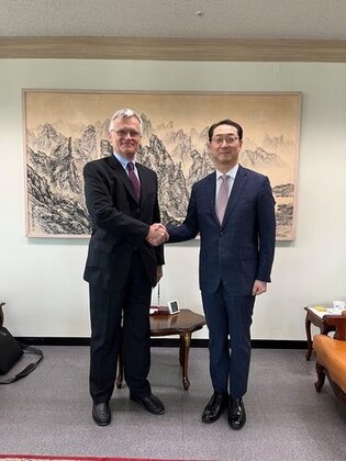 Seoul's nuclear envoy meets with Sweden's special envoy for Korean Peninsula