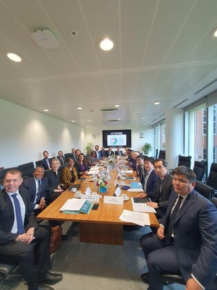 S. Korea discusses critical minerals supply at U.S.-led forum in Britain