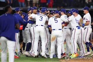 MLB 텍사스, 볼티모어에 3연승 거두고 ALCS 선착