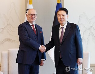 Yoon, Estonian president voice hope for defense industry cooperation