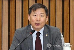 Key ruling party official offers to resign over by-election defeat