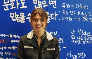 "한국서 받은 사랑 되갚고 싶어요" 다문화어워즈 대상 라힐 씨