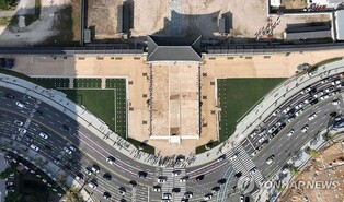 흩어진 부재 찾고, 제보까지…월대 복원에 힘 보탠 '매의 눈'