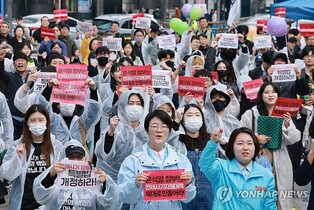 Over 4,000 people have fallen victim to jeonse frauds this year: police data