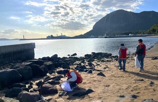 [제주소식] SK핀크스, 반려해변 화순금모래해수욕장 환경 정화