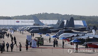 (LEAD) S. Korea opens largest-ever defense exhibition to boost arms exports