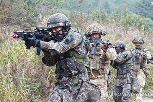 S. Korea, Britain hold joint high-tech military training