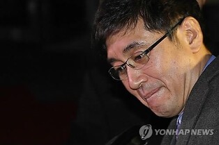 Police raid ex-Taekwang chief over allegations of embezzlement