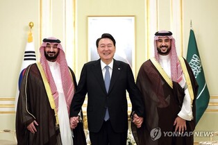 Yoon, Saudi defense minister call for boosting defense industry ties