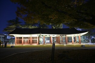 "순창향교·객사를 밝고 아름답게"…야간 경관조명 설치