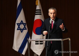 U.S. ambassador expresses support for Israel's right to self-defense against Hamas