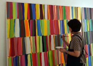 수많은 붓질을 통해 쌓아가는 시간들…이상은 아트파크 개인전