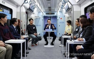 Yoon vows to move up completion of GTX commuter rail networks