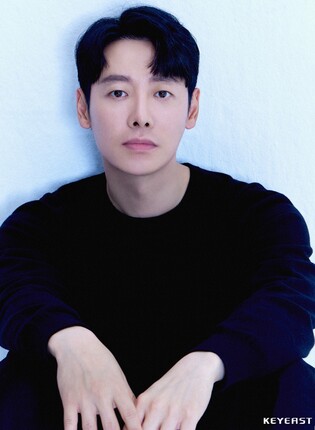 김동욱, 새 드라마 '강매강'에서 엘리트 경찰로 변신