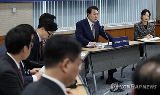 (LEAD) Yoon orders tough punishment for illegal private lenders