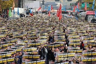 Unionized Seoul subway workers threaten second strike