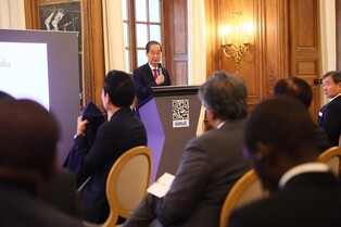 PM returns home from World Expo bid trip in Paris