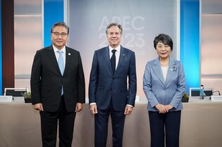 (LEAD) Top diplomats of S. Korea, U.S., Japan vow united response to growing N.K.-Russia military ties