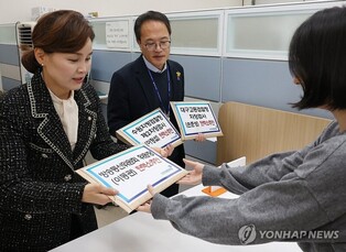 [속보] 與, 野 이동관 탄핵안 강행처리 시도시 철야농성하기로