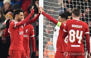 '학포 멀티골' 리버풀, 린츠 4-0 완파…UEL 16강 진출 확정
