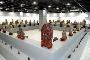 '명품 수석이 한자리에…' 청풍호수석꽃돌전시관 개관