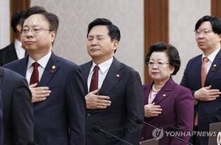 '신사참배' 비유에 뿔난 한라산신제위 "원 장관은 사과하라"
