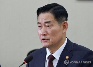 Defense chief warns N. Korea of 'hell of destruction' in event of reckless acts