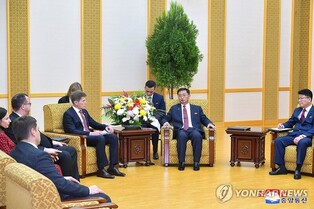 (LEAD) N. Korea's premier holds talks with visiting Russian governor