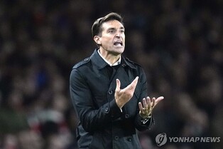 월드컵서 벤투호와 싸운 우루과이 알론소 감독, 세비야서 경질