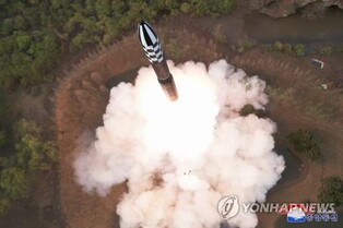 (2nd LD) N. Korea fires suspected ICBM toward East Sea