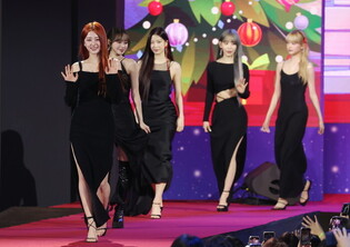 S. Korean girl group Le Sserafim