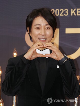 KBS 연기대상 '고려거란전쟁' 최수종…"큰 부담 안고 연기"