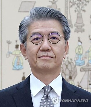 New vice FM vows efforts to enhance S. Korea's diplomacy at 'grave' time