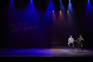 꿋꿋하게 자리를 지킨 모든 와이프를 위해…연극 '와이프'