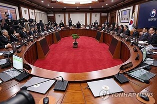(LEAD) Cabinet passes motion requesting parliamentary reconsideration of 2 special probe bills