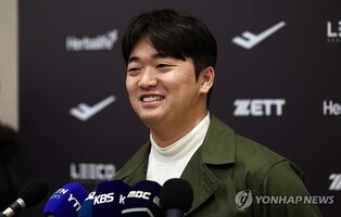 고우석 "빅리거는 아직 성급…몸 잘 만들어서 서울에서 첫 경기"