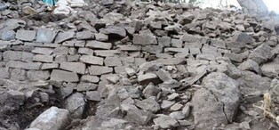 부산 공사현장서 삼국시대 조성 추정 성곽 일부 출토