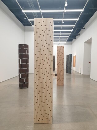 반복·증식하는 철과 돌·나무…원로조각가 박석원 개인전