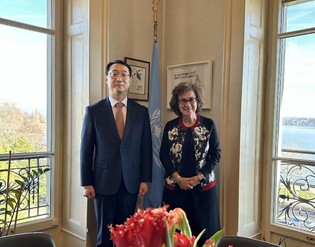 Top nuclear envoy discusses N. Korea issues with U.N. official, ambassadors in Geneva