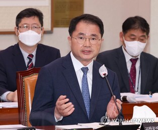 Retirement of head, vice head leaves leadership vacuum at anti-corruption probe body