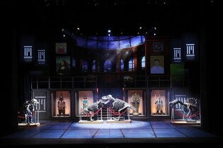 박물관 극장서 살아난 공룡 화석…"관객 마음 움직이는 생명력"