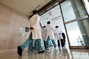 (2nd LD) Concerns brewing over doctors' collective action, but gov't vows stern response